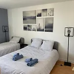Magnifique Duplex Avec 2 Chambres Et Parking Gratuit