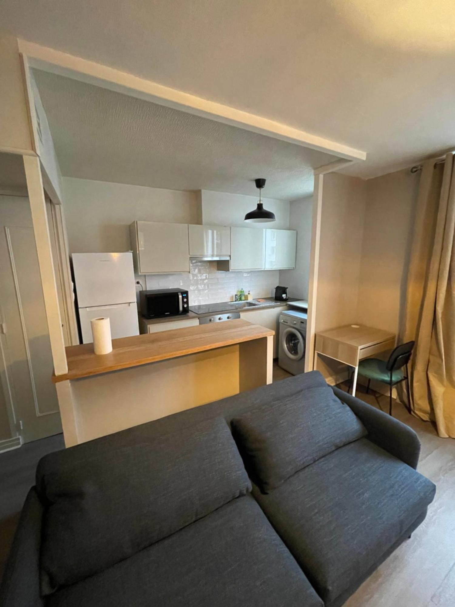 Magnifique Duplex Avec 2 Et Parking Gratuit Apartment